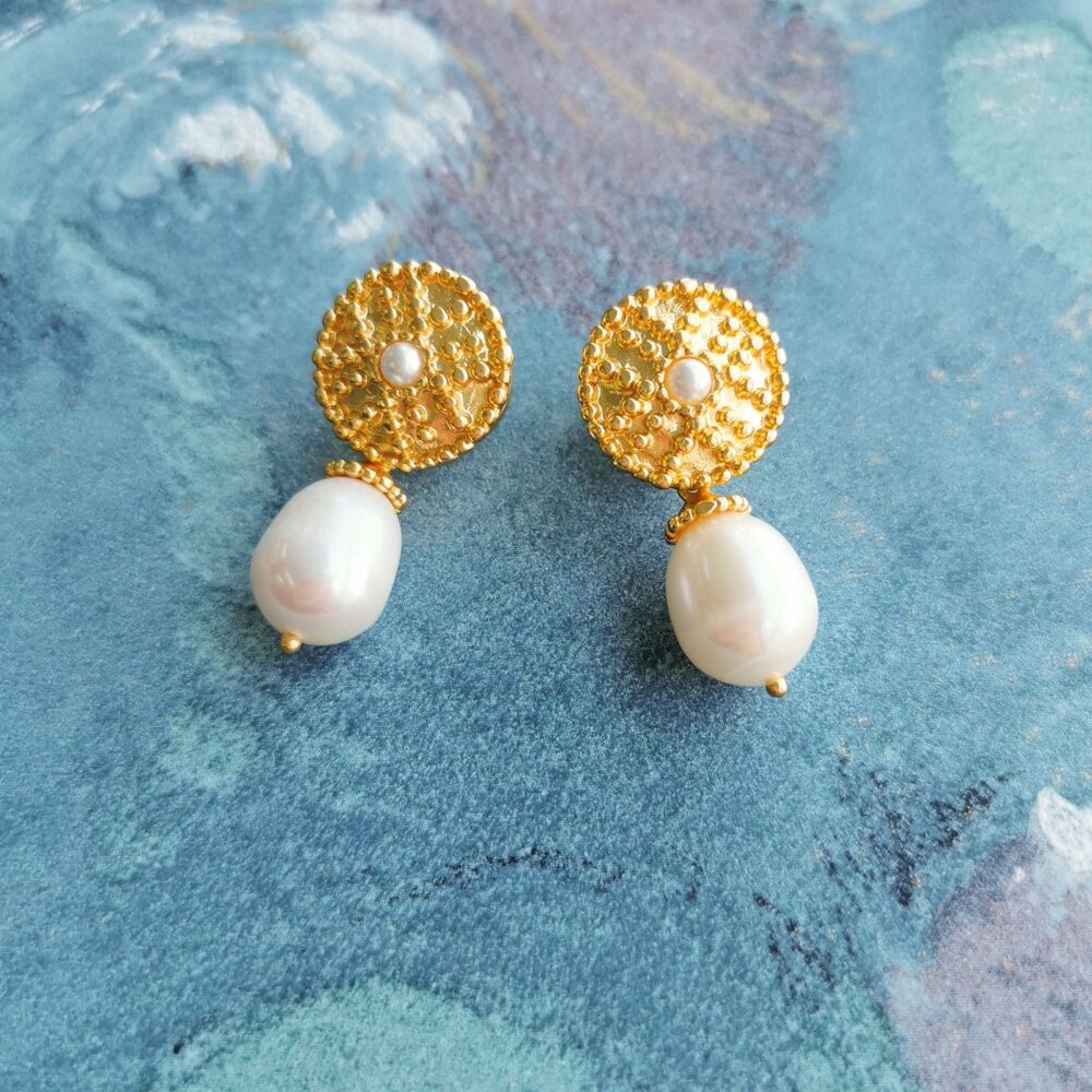 Julie Vos Marbella Gold Earrings Pearl